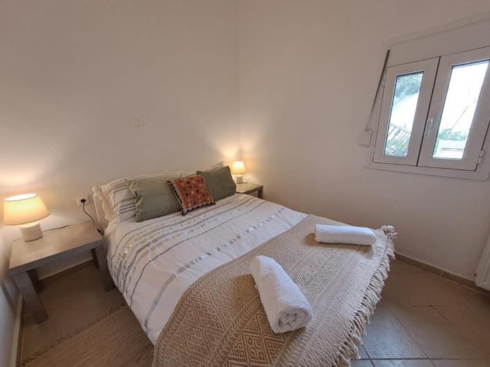 Image No.7-2 Bed House for sale