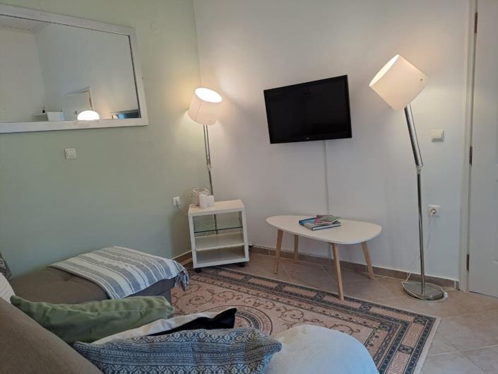 Image No.12-2 Bed House for sale