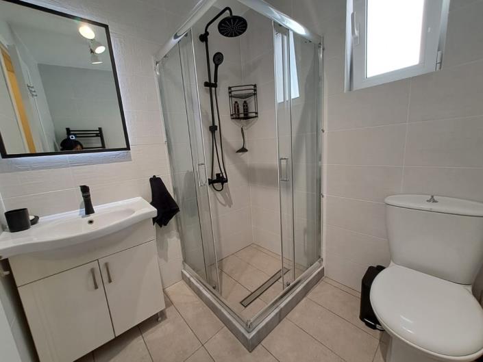 Image No.16-2 Bed House for sale