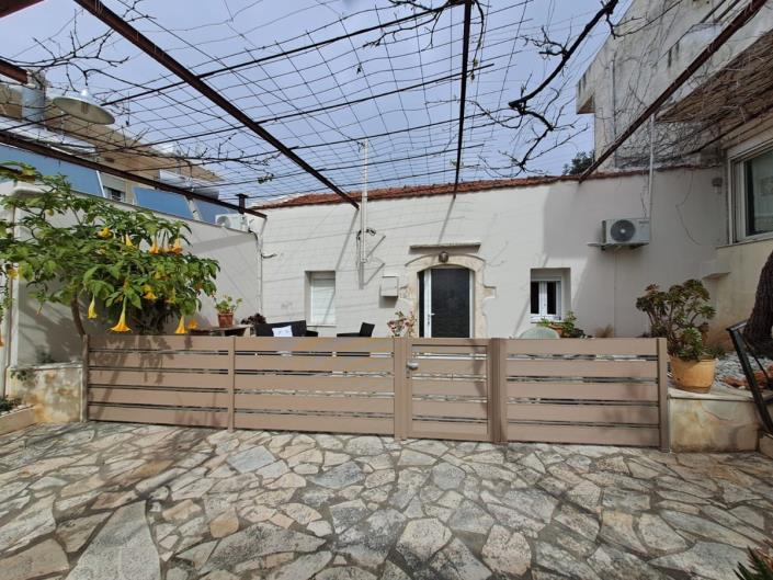 Image No.3-2 Bed House for sale