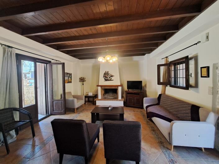 Image No.18-Maison de 4 chambres à vendre à Douliana