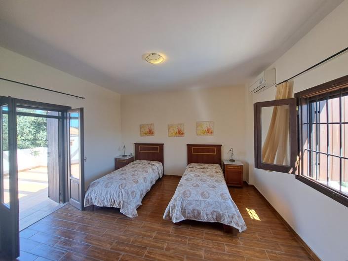 Image No.33-Maison de 4 chambres à vendre à Douliana