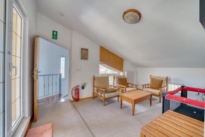 Image No.10-Maison / Villa de 4 chambres à vendre à Kalyves