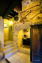 Villa-For-Sale-in-Samonas-village-12