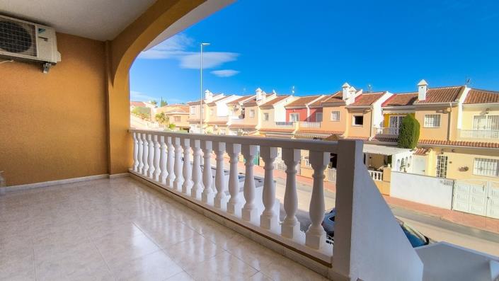 Image No.5-3 Bed Townhouse for sale