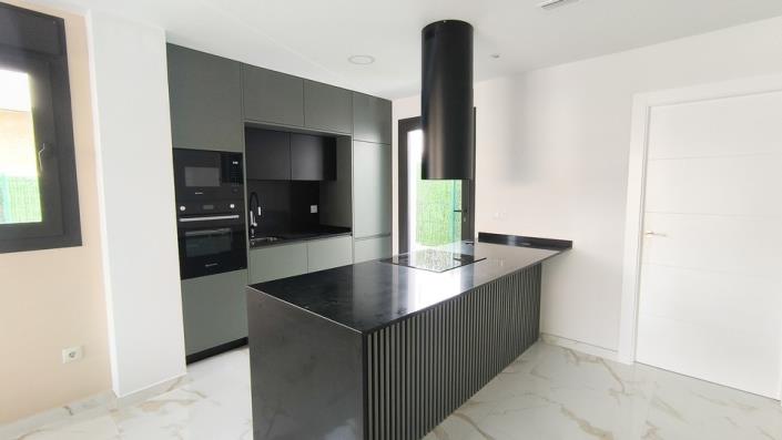 Image No.6-2 Bed Semi-Detached for sale