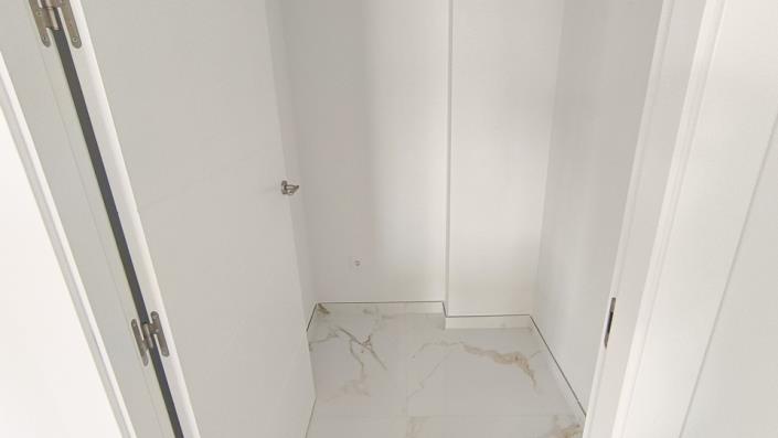 Image No.10-2 Bed Semi-Detached for sale