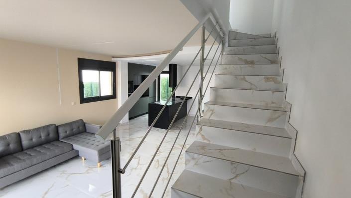 Image No.11-2 Bed Semi-Detached for sale