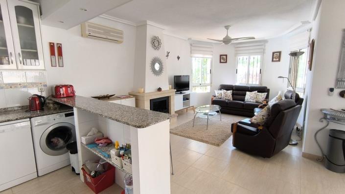 Image No.5-3 Bed Villa / Detached for sale