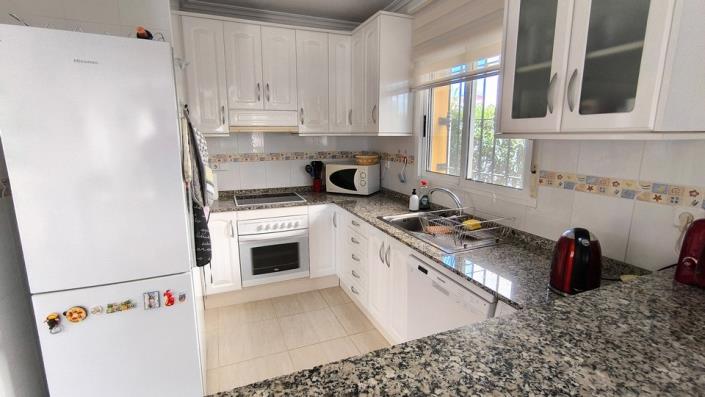 Image No.10-3 Bed Villa / Detached for sale