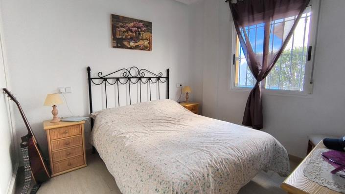 Image No.11-3 Bed Villa / Detached for sale