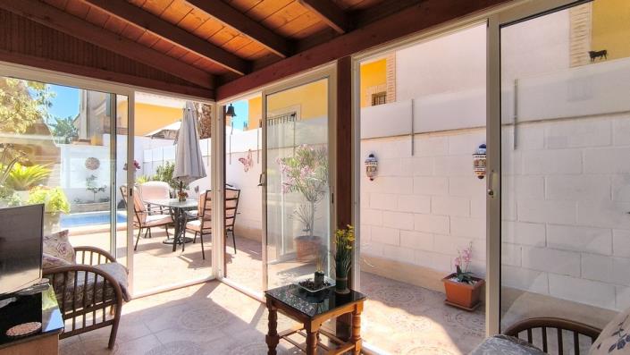 Image No.25-2 Bed Villa / Detached for sale