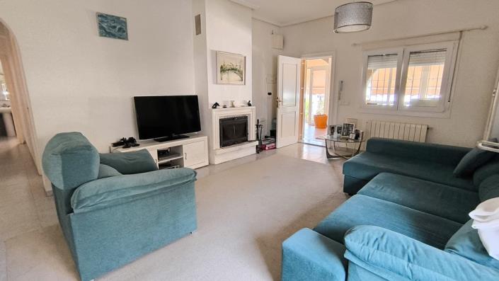 Image No.8-3 Bed Villa / Detached for sale