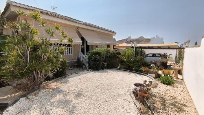 Image No.22-3 Bed Villa / Detached for sale