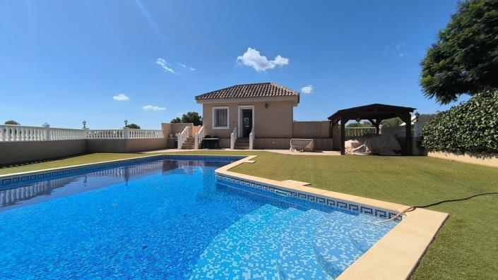 Image No.2-7 Bed Villa / Detached for sale