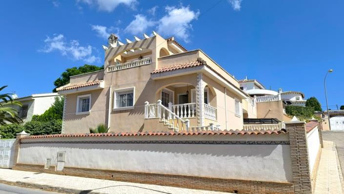 Image No.47-7 Bed Villa / Detached for sale