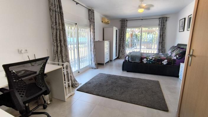 Image No.28-Maison de campagne de 5 chambres à vendre à Benijofar