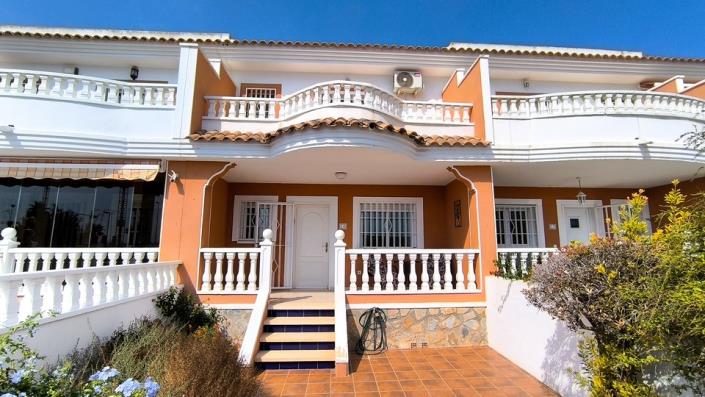 Image No.34-3 Bed Townhouse for sale