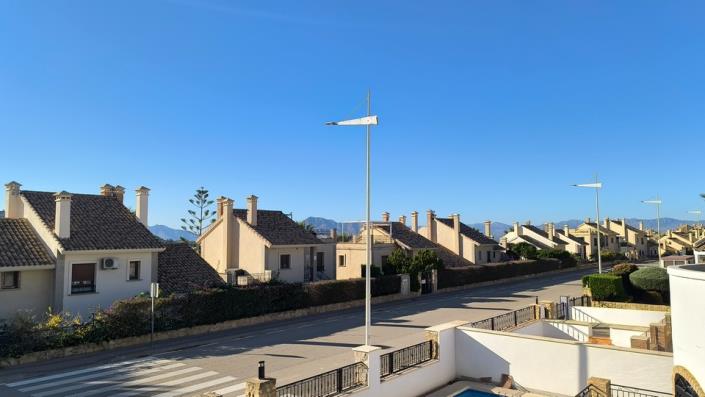 Image No.27-3 Bed Villa / Detached for sale