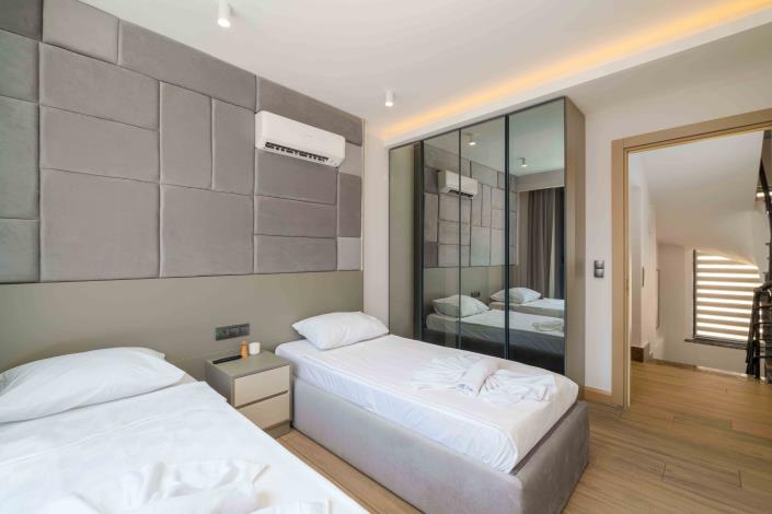 Image No.11-3 Bed Villa for sale