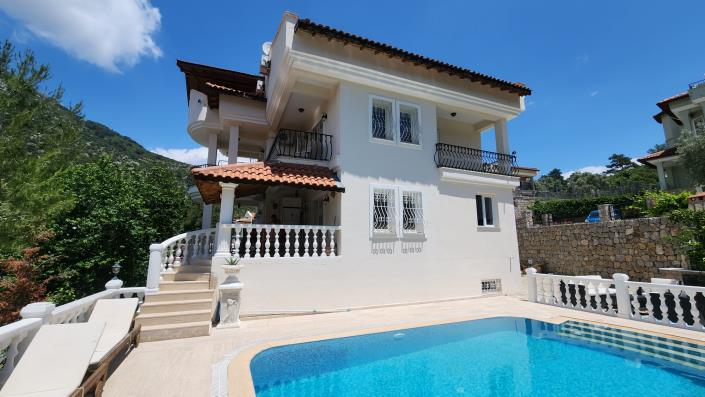 Image No.3-7 Bed Villa for sale