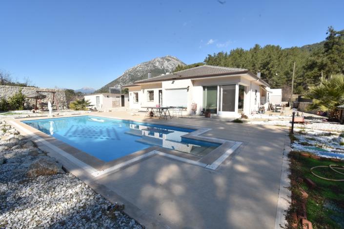 Image No.19-3 Bed Bungalow for sale