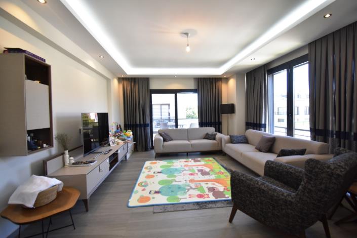 Image No.11-4 Bed Apartment for sale