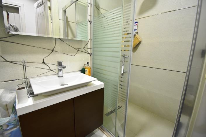 Image No.22-4 Bed Apartment for sale