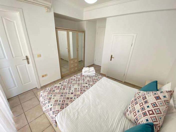 Image No.13-3 Bed Semi-Detached for sale