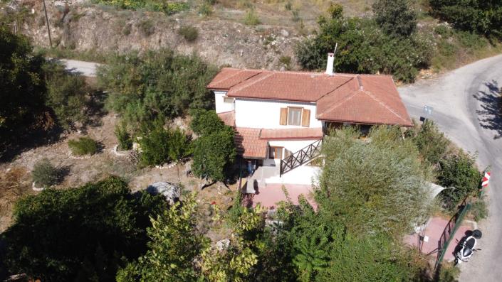 Image No.2-Maison de campagne de 3 chambres à vendre à Kemer