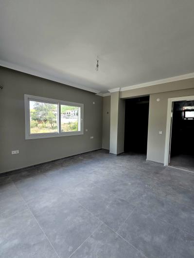 Image No.12-6 Bed Villa for sale