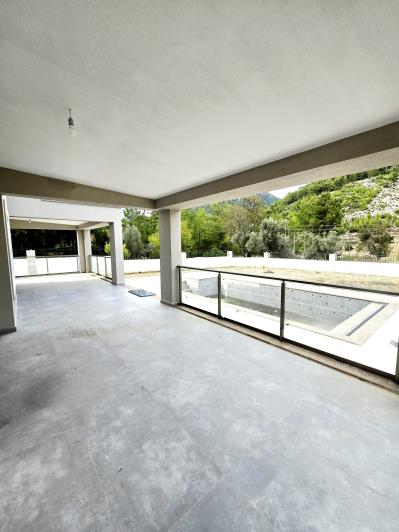 Image No.20-6 Bed Villa for sale