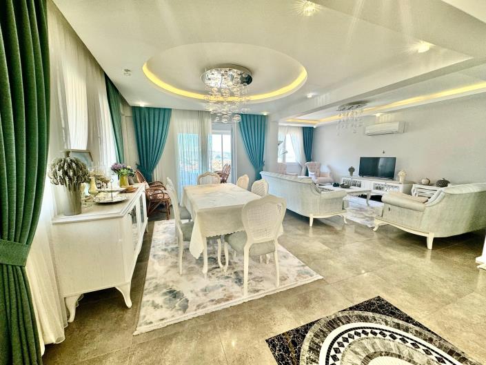 Image No.7-5 Bed Apartment for sale