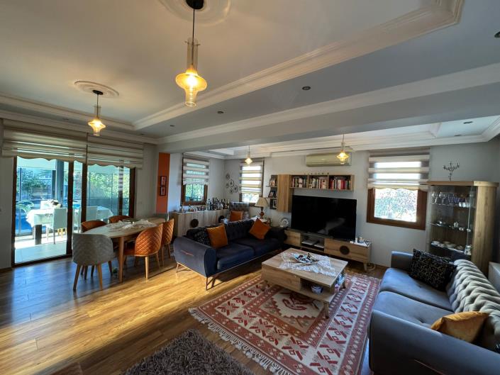 Image No.8-4 Bed Villa for sale