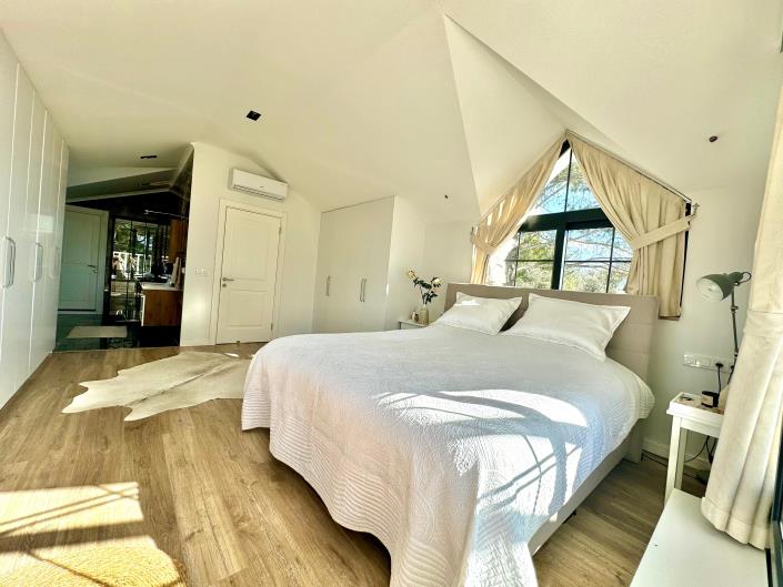 Image No.27-3 Bed Villa for sale