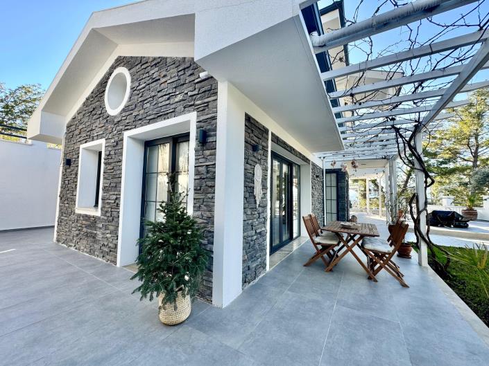 Image No.33-3 Bed Villa for sale