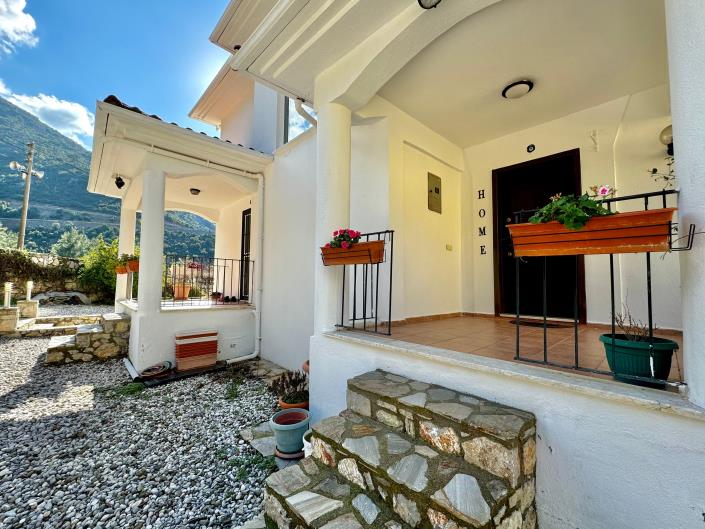 Image No.5-5 Bed Villa for sale