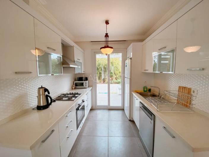 Image No.7-4 Bed Villa for sale