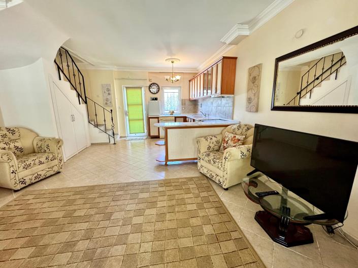 Image No.8-3 Bed Semi-Detached for sale