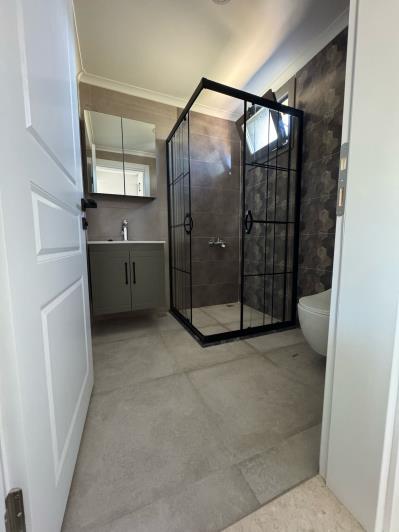 Image No.18-3 Bed Semi-Detached for sale