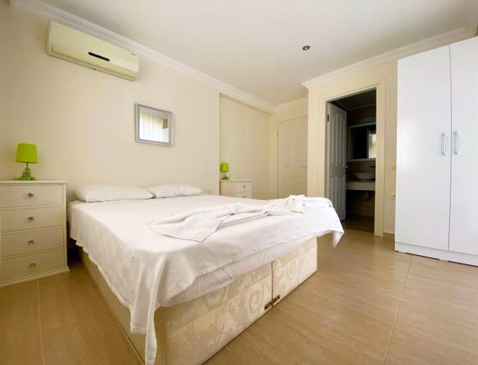 Image No.11-4 Bed Villa for sale