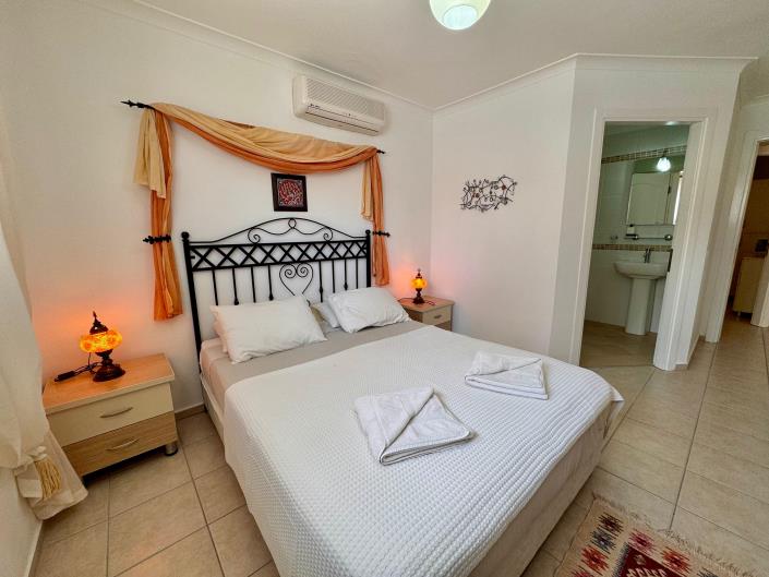 Image No.15-4 Bed Villa for sale