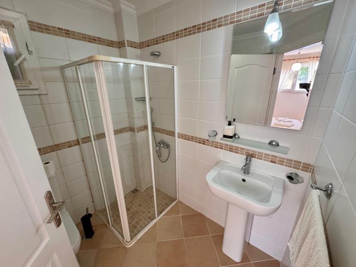 Image No.22-4 Bed Villa for sale