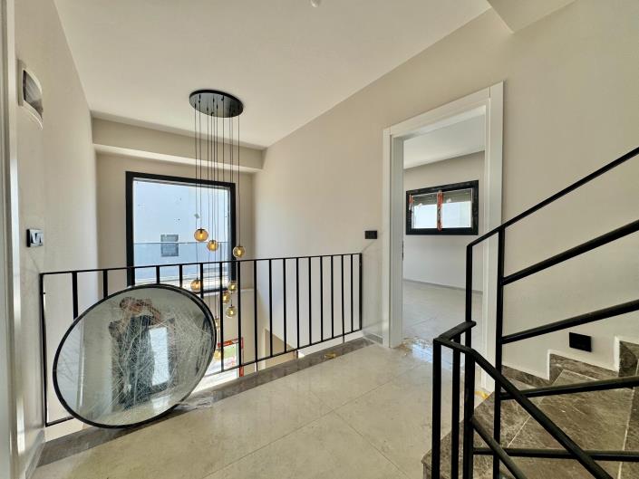 Image No.8-3 Bed Villa for sale