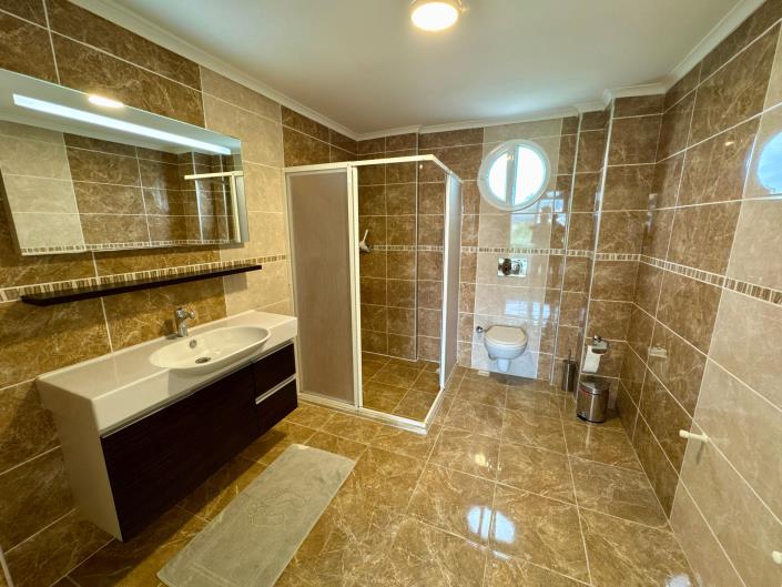 Image No.18-3 Bed Villa for sale