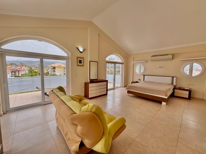 Image No.19-3 Bed Villa for sale