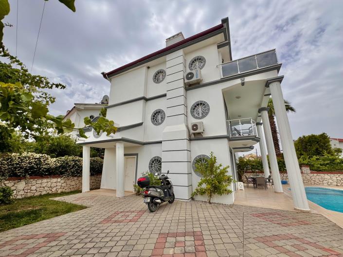 Image No.25-3 Bed Villa for sale