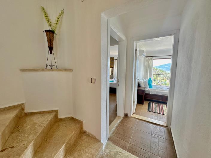 Image No.12-5 Bed Villa for sale