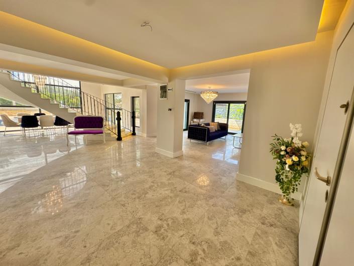 Image No.13-4 Bed Villa for sale