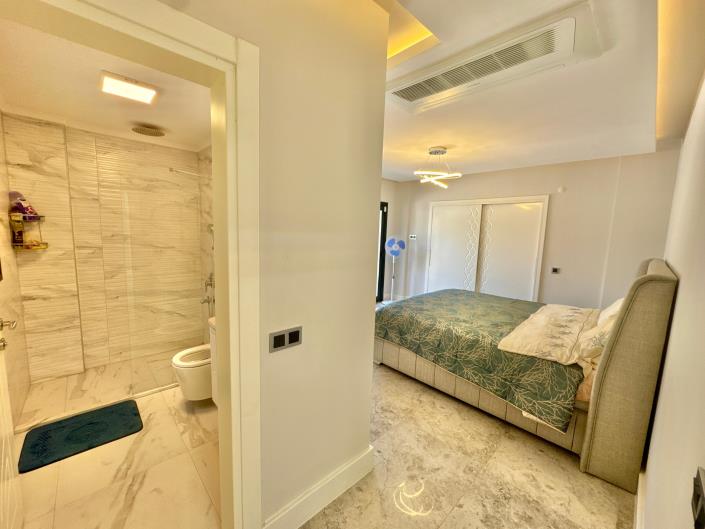 Image No.27-4 Bed Villa for sale